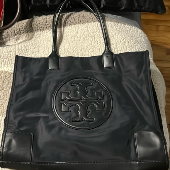 Tory Burch Handbags - Tory Burch Large Miller Tote